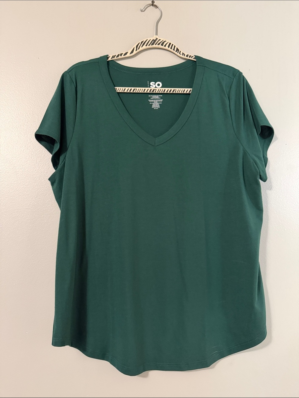 SO Women's Deep Green V-Neck Short Sleeve Tee